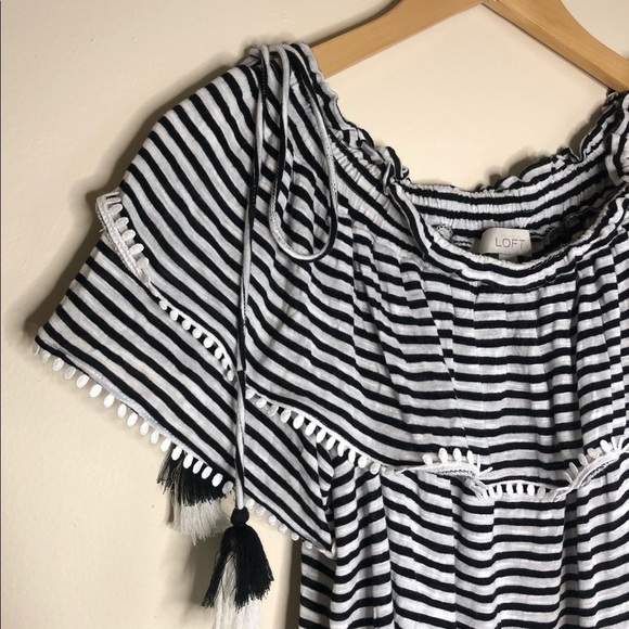 LOFT Women’s Off Shoulder Striped Tasseled Summer Top Size Large - Picture 2 of 9